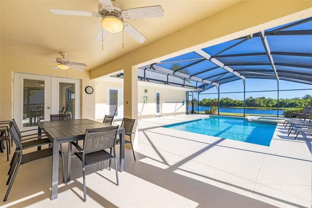 For Sale: $549,999 (5 beds, 4 baths, 2324 Square Feet)