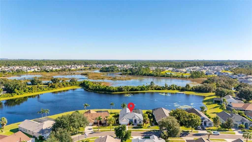 For Sale: $549,999 (5 beds, 4 baths, 2324 Square Feet)