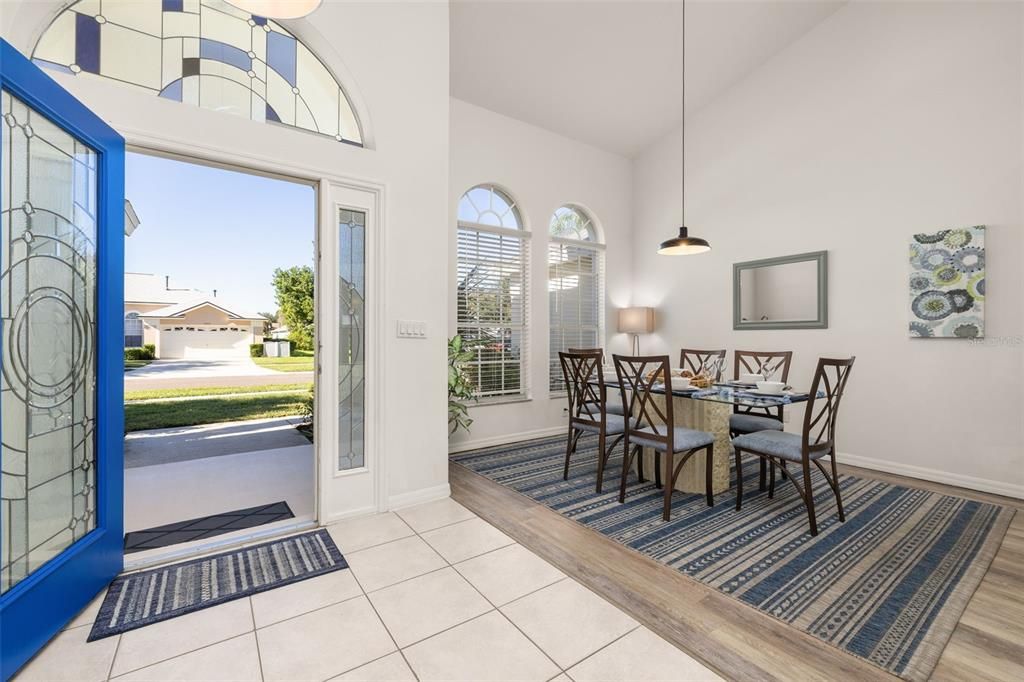 For Sale: $549,999 (5 beds, 4 baths, 2324 Square Feet)