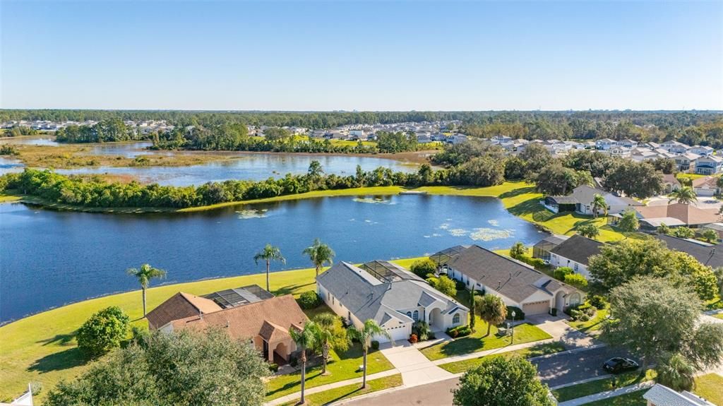 For Sale: $549,999 (5 beds, 4 baths, 2324 Square Feet)