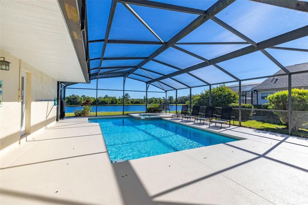 For Sale: $549,999 (5 beds, 4 baths, 2324 Square Feet)