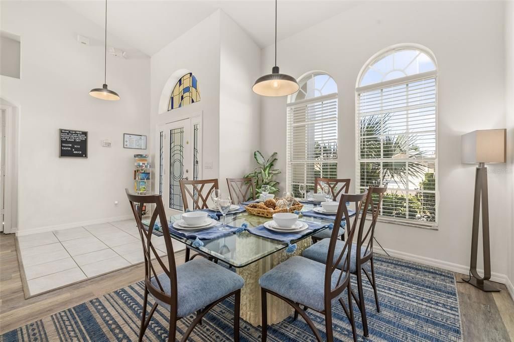 For Sale: $549,999 (5 beds, 4 baths, 2324 Square Feet)