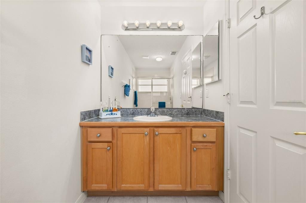 For Sale: $549,999 (5 beds, 4 baths, 2324 Square Feet)