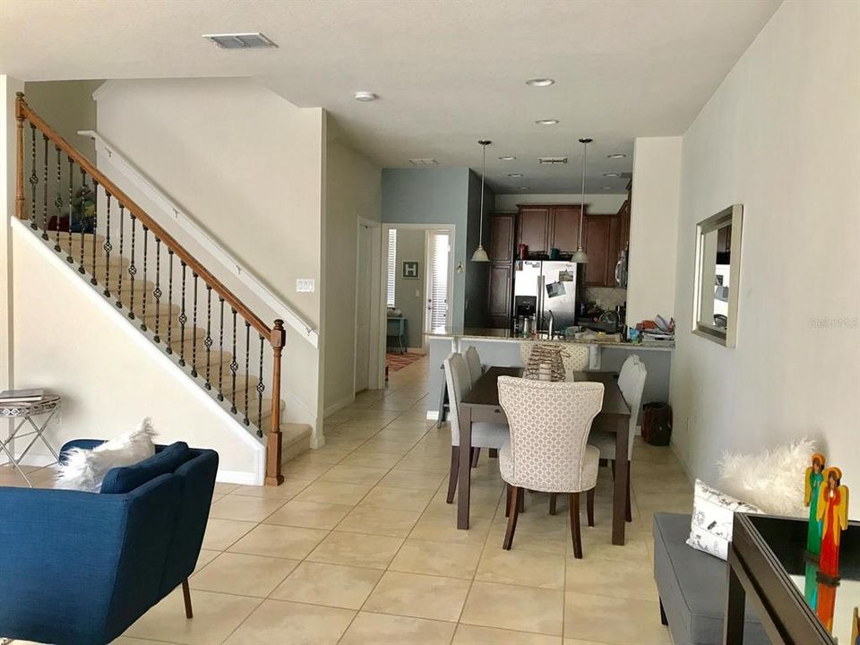 En Renta: $2,795 (4 camas, 2 baños, 1830 Pies cuadrados)