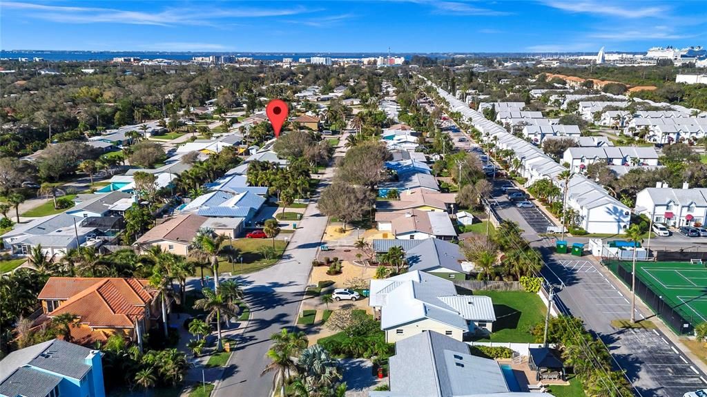 待售: $850,000 (3 贝兹, 2 浴室, 1515 平方英尺)