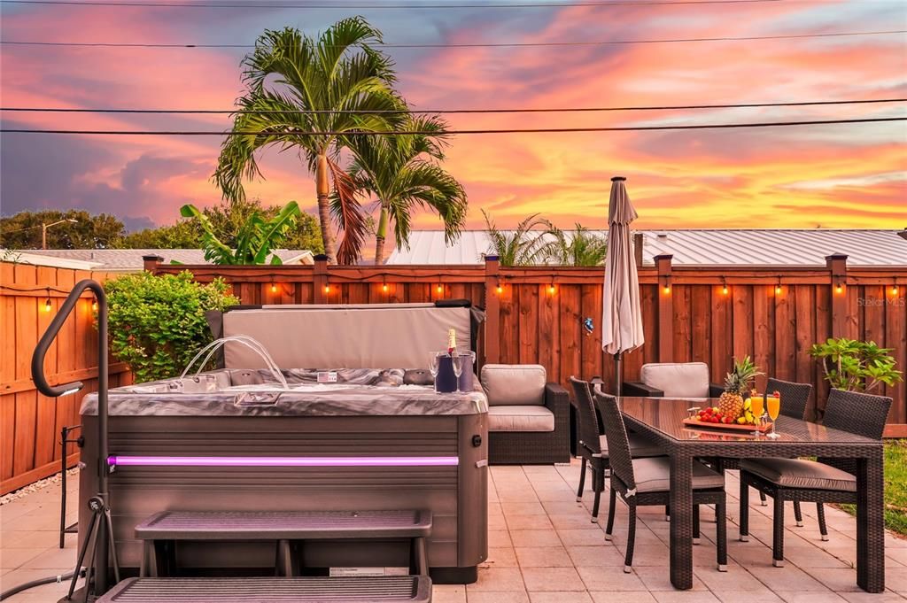 待售: $850,000 (3 贝兹, 2 浴室, 1515 平方英尺)