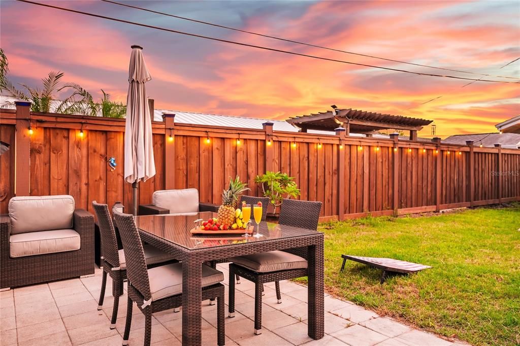 待售: $850,000 (3 贝兹, 2 浴室, 1515 平方英尺)