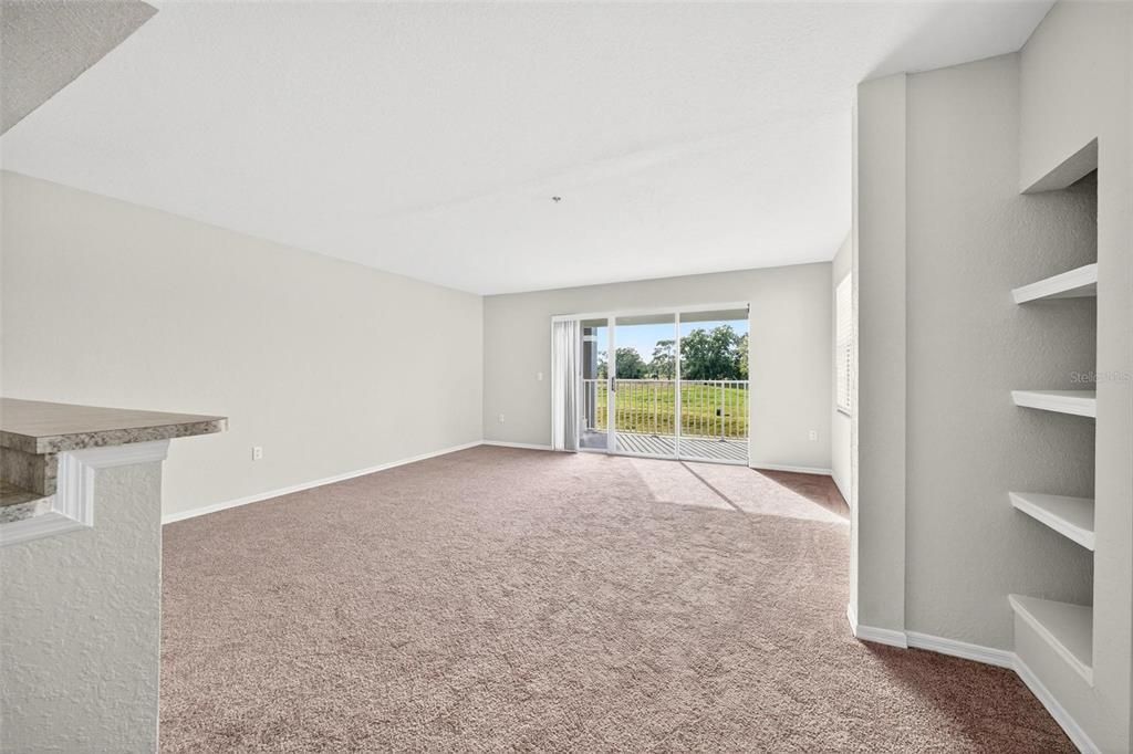 For Sale: $230,000 (2 beds, 2 baths, 1288 Square Feet)