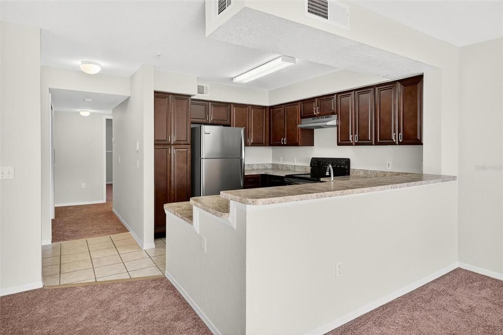 For Sale: $230,000 (2 beds, 2 baths, 1288 Square Feet)