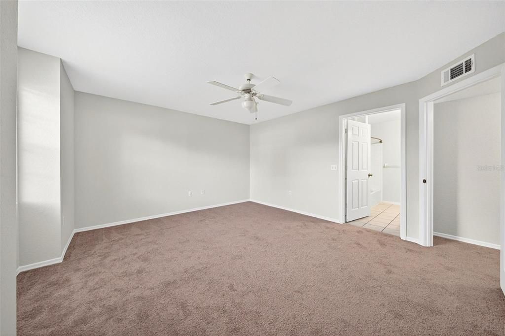 For Sale: $230,000 (2 beds, 2 baths, 1288 Square Feet)