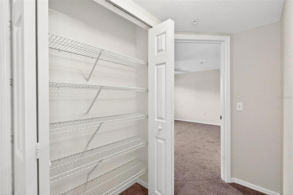 For Sale: $230,000 (2 beds, 2 baths, 1288 Square Feet)