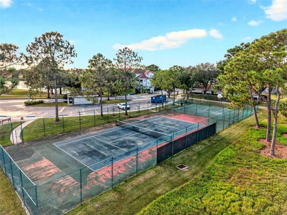 For Sale: $230,000 (2 beds, 2 baths, 1288 Square Feet)