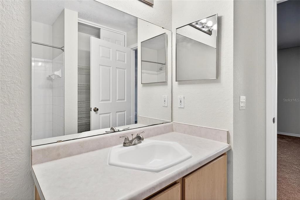 For Sale: $230,000 (2 beds, 2 baths, 1288 Square Feet)