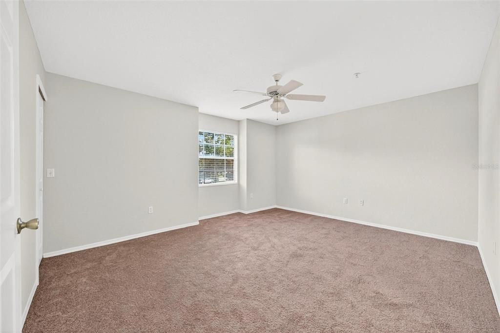 For Sale: $230,000 (2 beds, 2 baths, 1288 Square Feet)