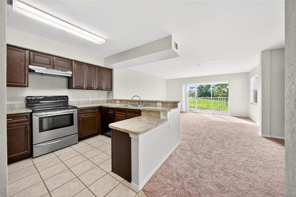 For Sale: $230,000 (2 beds, 2 baths, 1288 Square Feet)