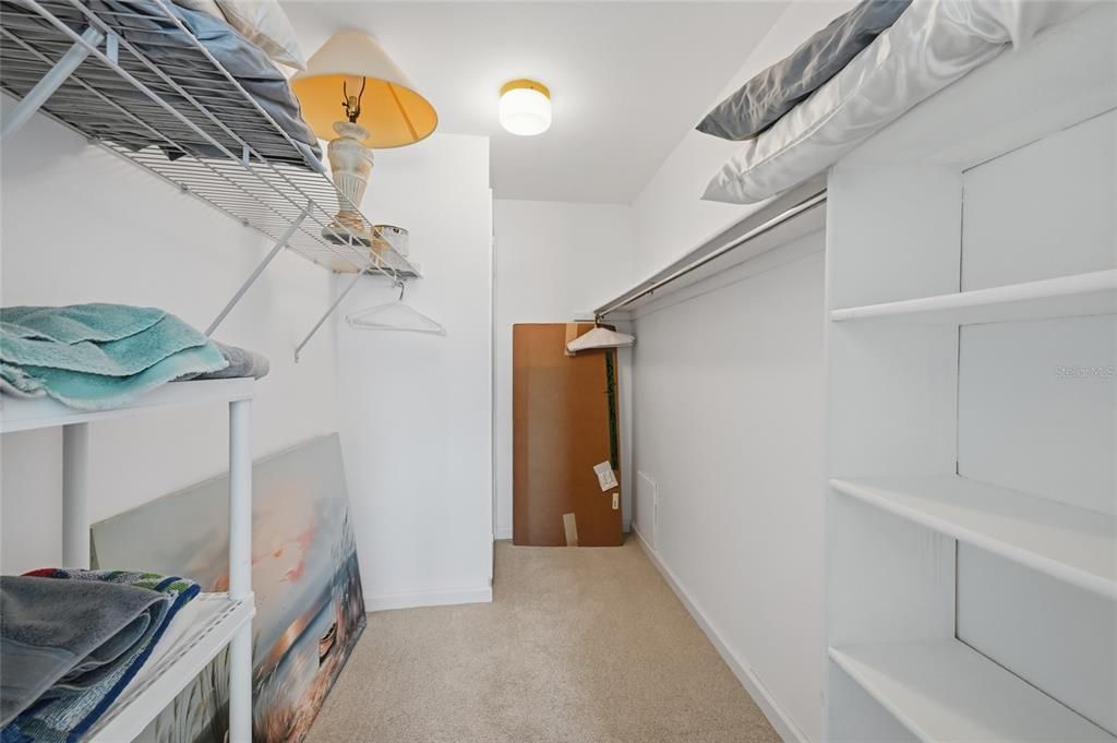 Active With Contract: $579,000 (2 beds, 2 baths, 1093 Square Feet)