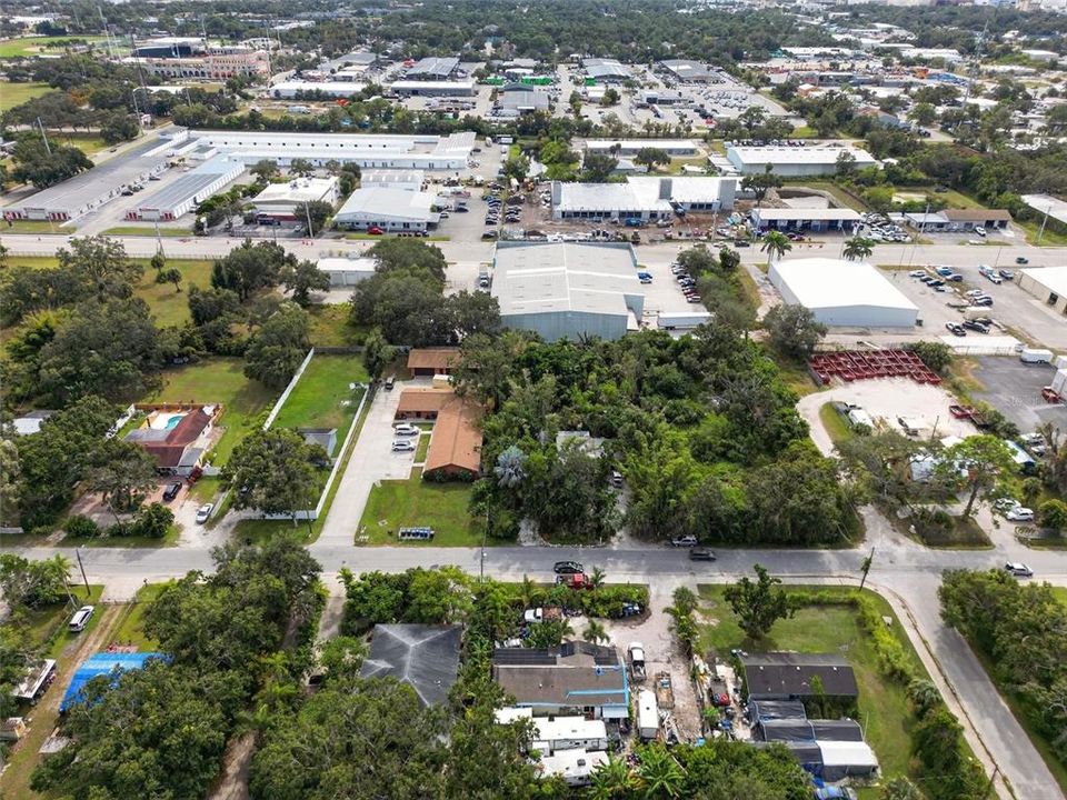 Под контрактом: $169,000 (0.53 acres)