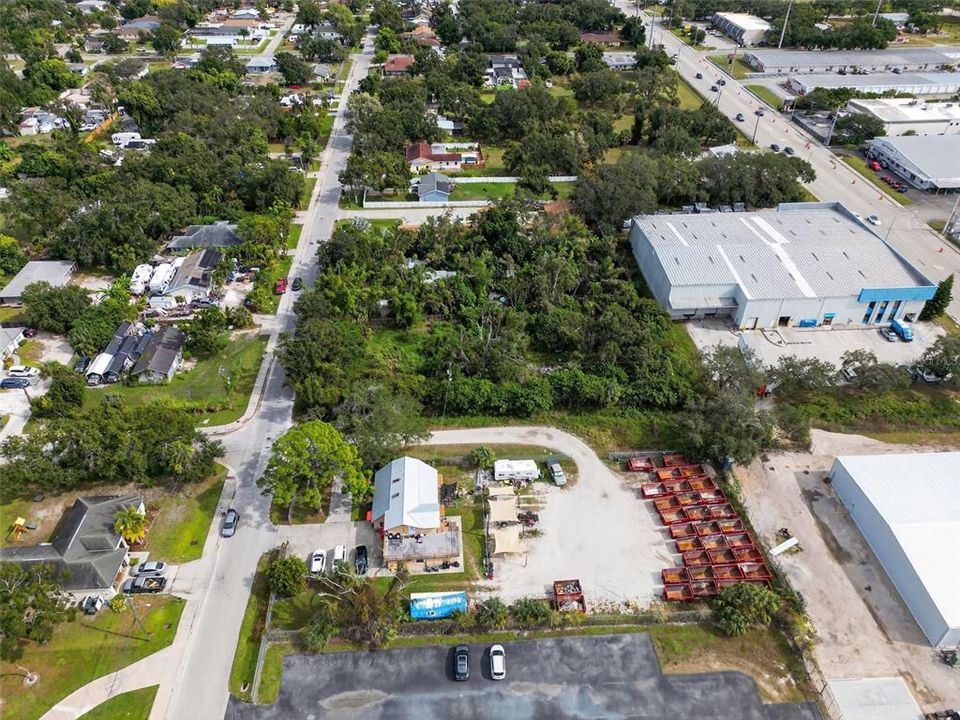 Под контрактом: $169,000 (0.53 acres)