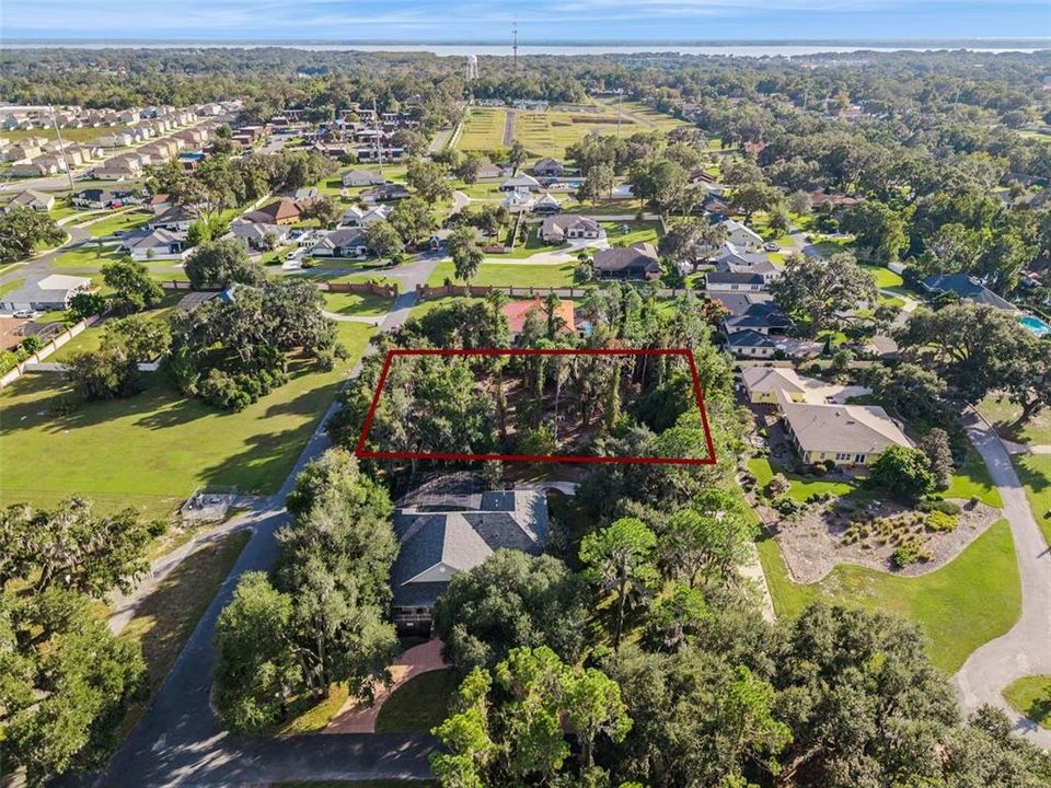 На продажу: $100,000 (0.87 acres)