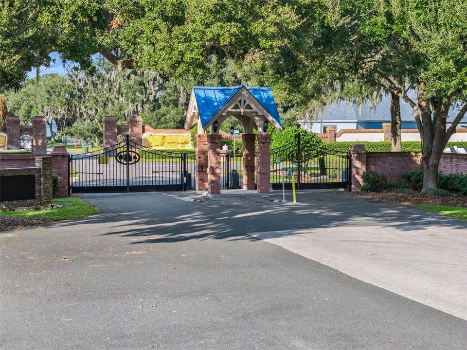 На продажу: $100,000 (0.87 acres)