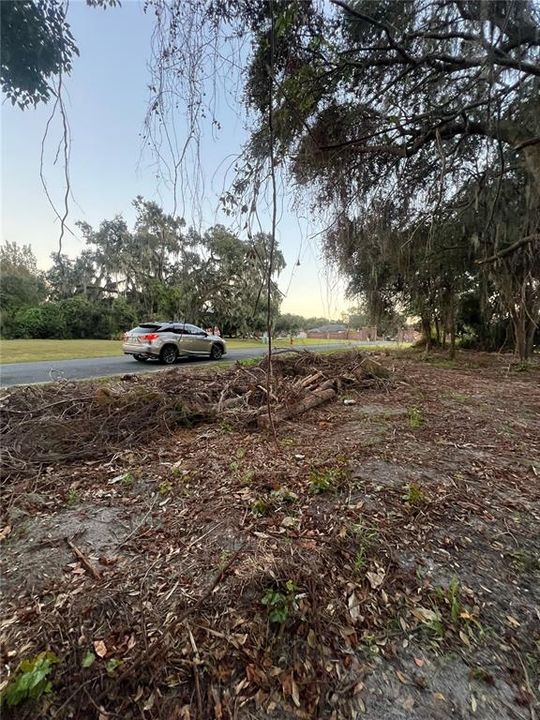 На продажу: $100,000 (0.87 acres)