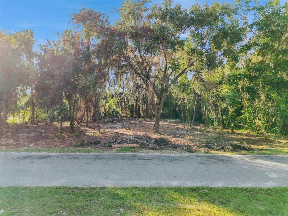 На продажу: $100,000 (0.87 acres)