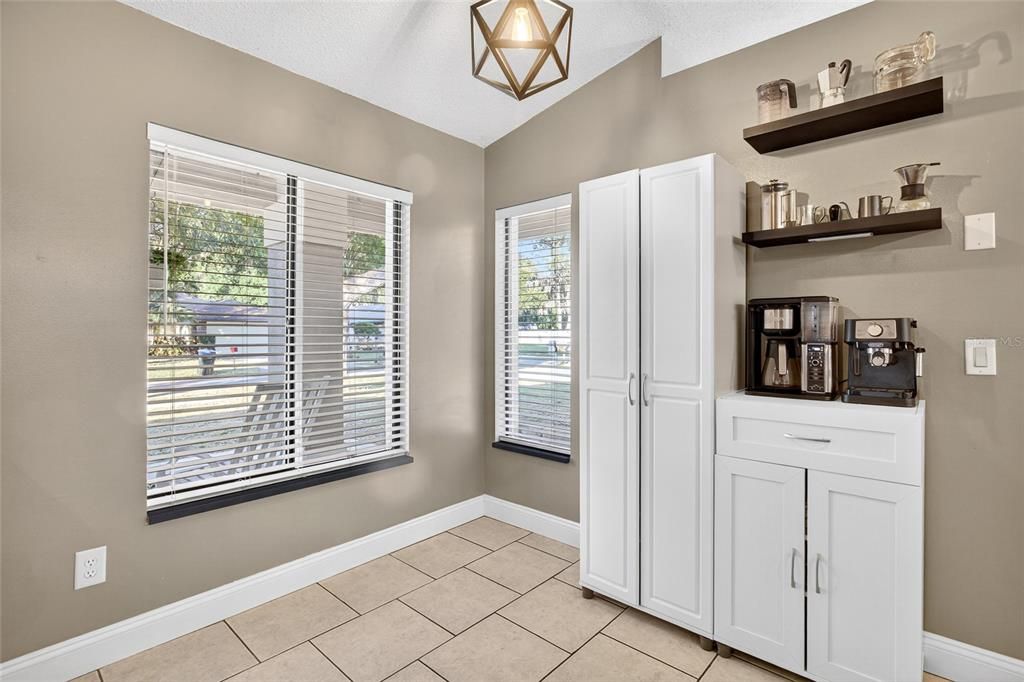 Active With Contract: $399,000 (3 beds, 2 baths, 1493 Square Feet)