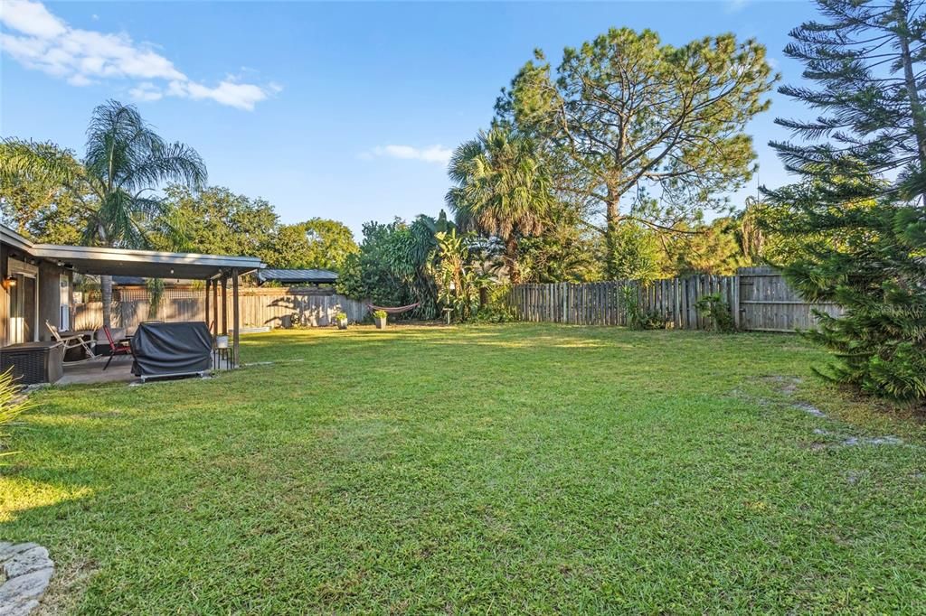 Active With Contract: $399,000 (3 beds, 2 baths, 1493 Square Feet)