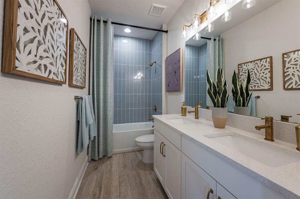 На продажу: $560,265 (3 спален, 2 ванн, 2336 Квадратных фут)