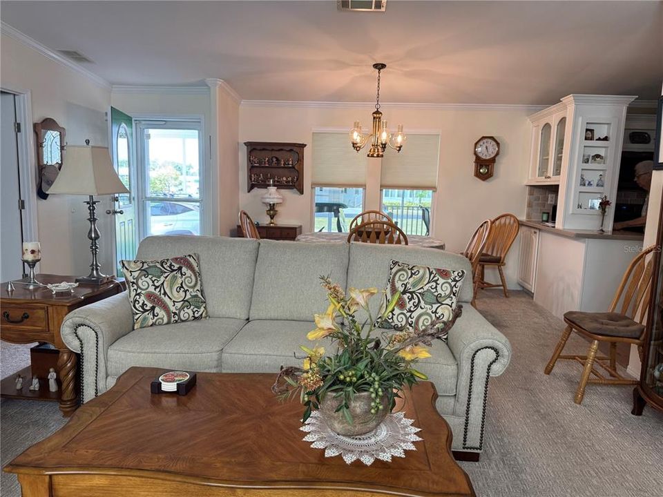 En Venta: $290,000 (3 camas, 2 baños, 1540 Pies cuadrados)