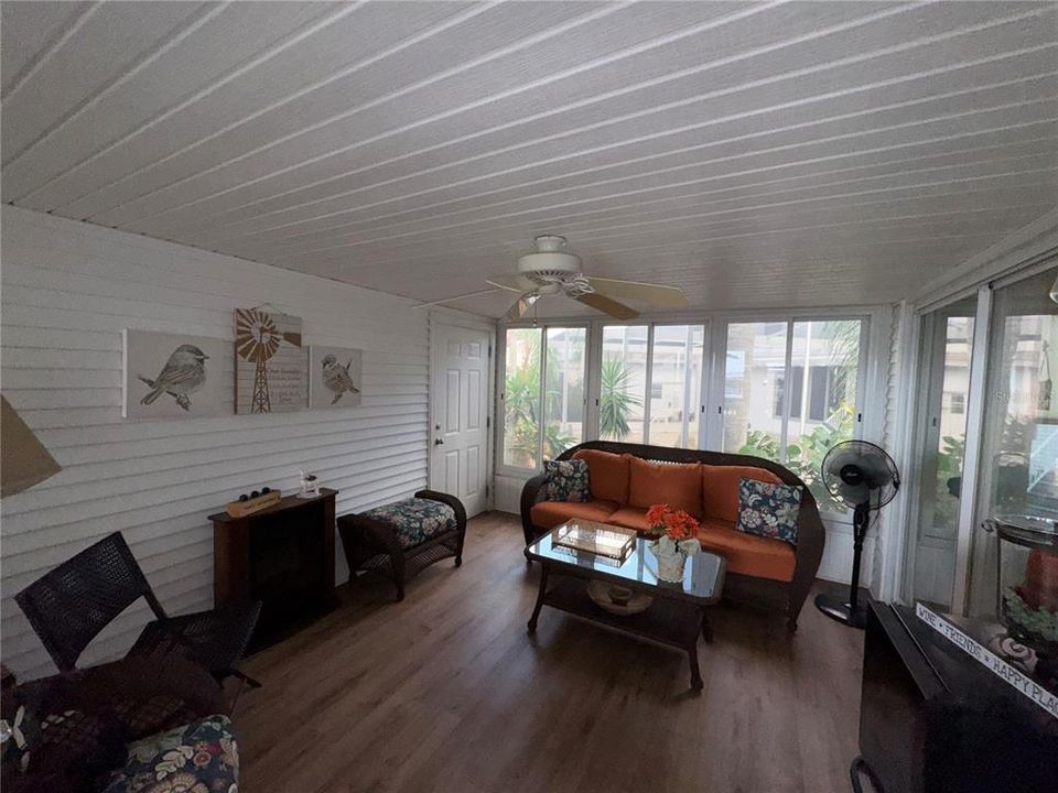 En Venta: $290,000 (3 camas, 2 baños, 1540 Pies cuadrados)