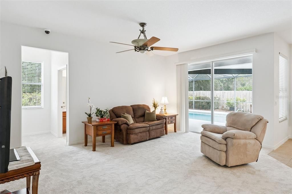 待售: $599,900 (4 贝兹, 3 浴室, 2512 平方英尺)