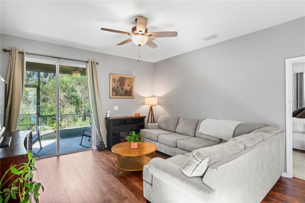 For Sale: $338,000 (3 beds, 2 baths, 1532 Square Feet)