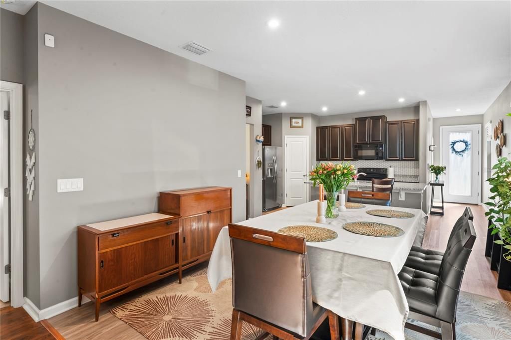 For Sale: $338,000 (3 beds, 2 baths, 1532 Square Feet)