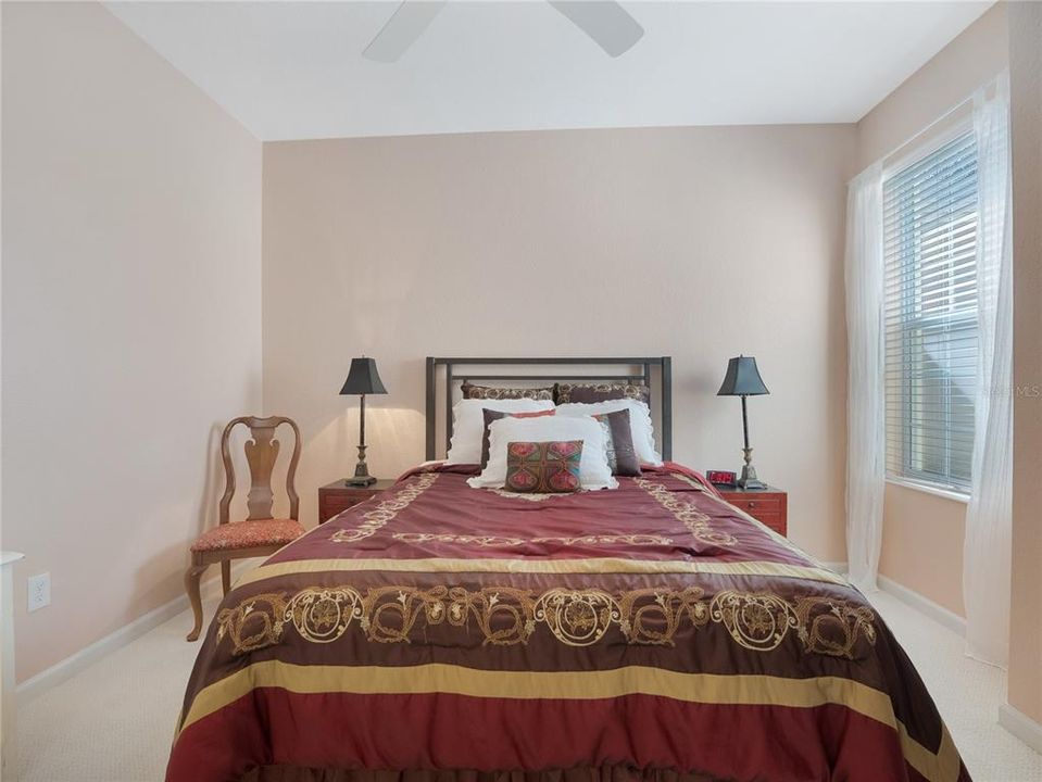 出租: $2,600 (2 贝兹, 2 浴室, 1696 平方英尺)