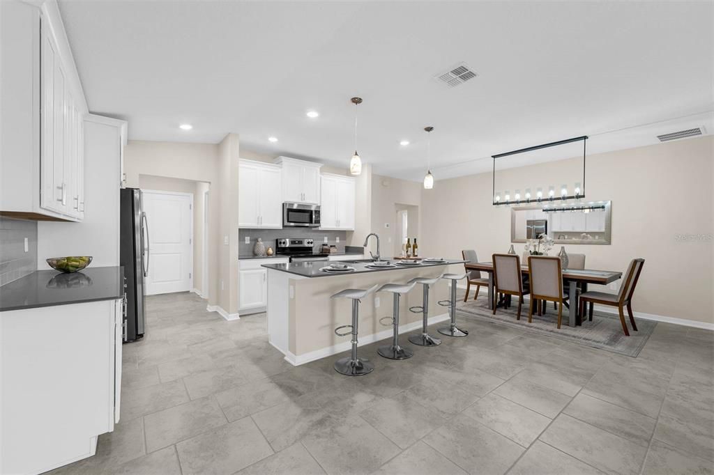 待售: $364,879 (4 贝兹, 2 浴室, 1850 平方英尺)