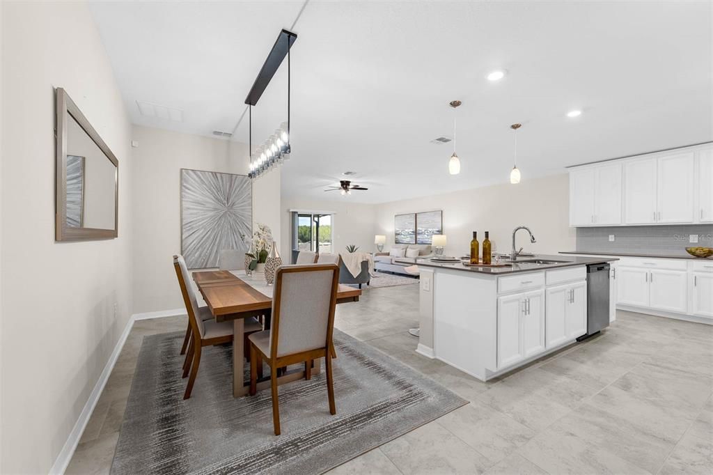 待售: $364,879 (4 贝兹, 2 浴室, 1850 平方英尺)