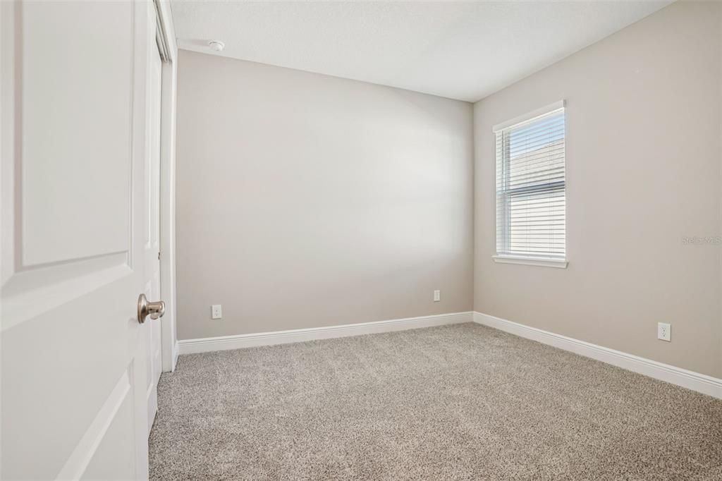 На продажу: $376,990 (4 спален, 2 ванн, 1908 Квадратных фут)