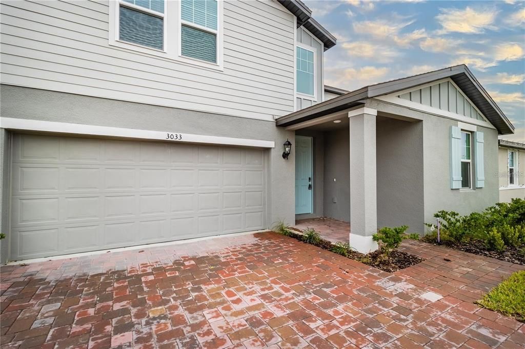 For Sale: $395,000 (4 beds, 3 baths, 2687 Square Feet)