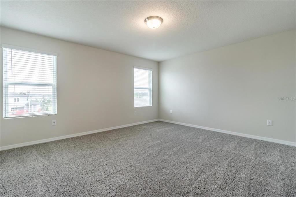 For Sale: $395,000 (4 beds, 3 baths, 2687 Square Feet)