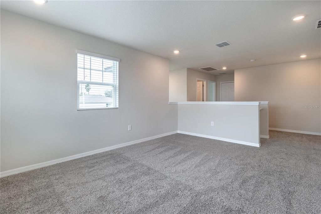 For Sale: $395,000 (4 beds, 3 baths, 2687 Square Feet)