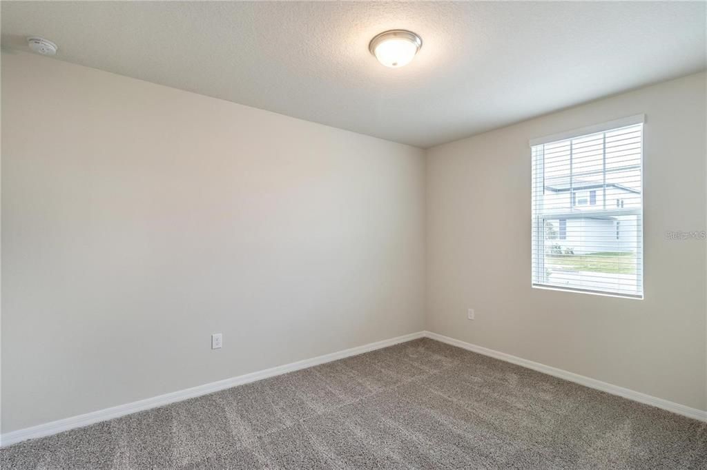 For Sale: $395,000 (4 beds, 3 baths, 2687 Square Feet)