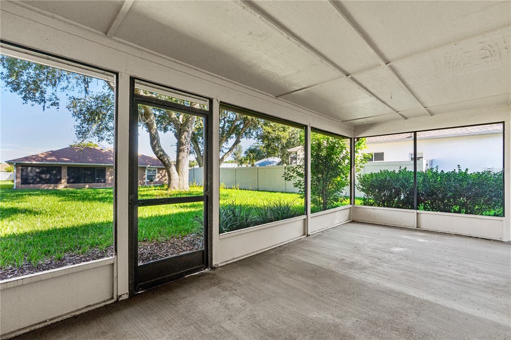 For Sale: $395,000 (4 beds, 2 baths, 1816 Square Feet)