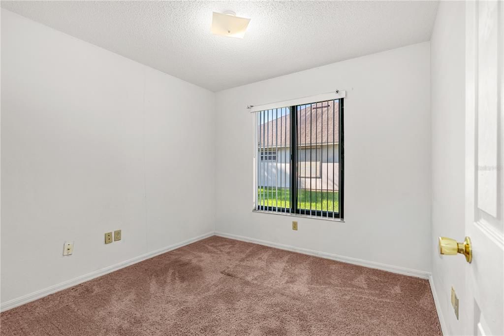 For Sale: $395,000 (4 beds, 2 baths, 1816 Square Feet)