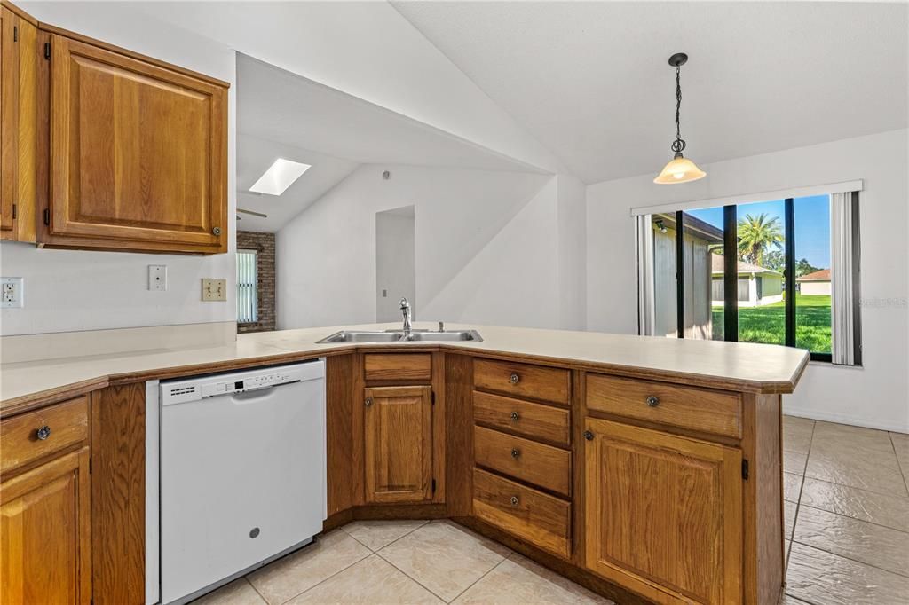 For Sale: $395,000 (4 beds, 2 baths, 1816 Square Feet)