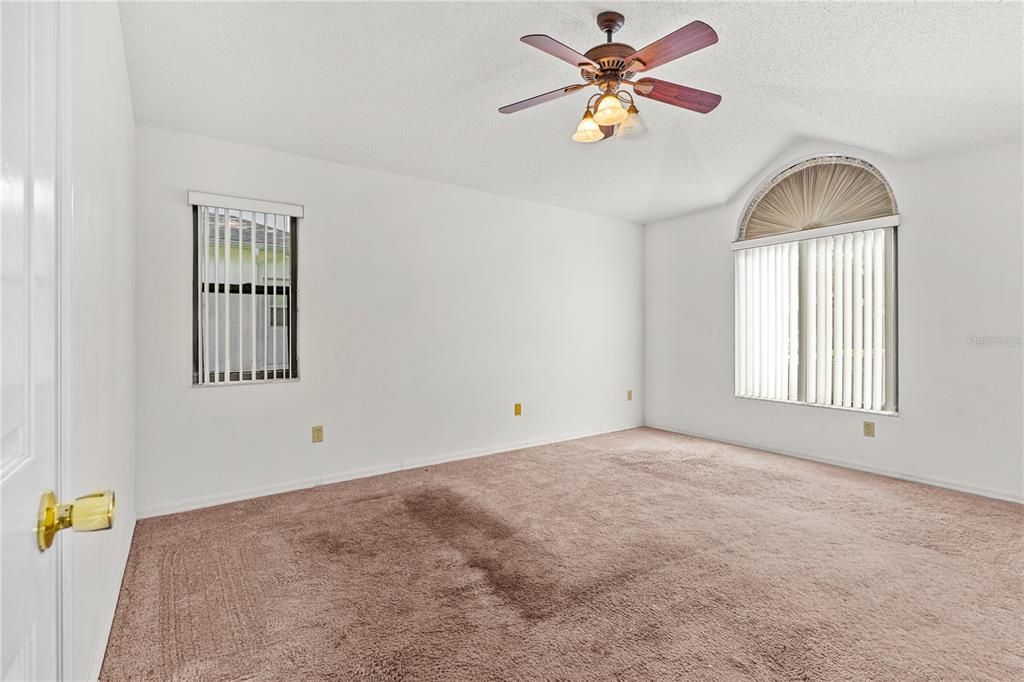 For Sale: $395,000 (4 beds, 2 baths, 1816 Square Feet)