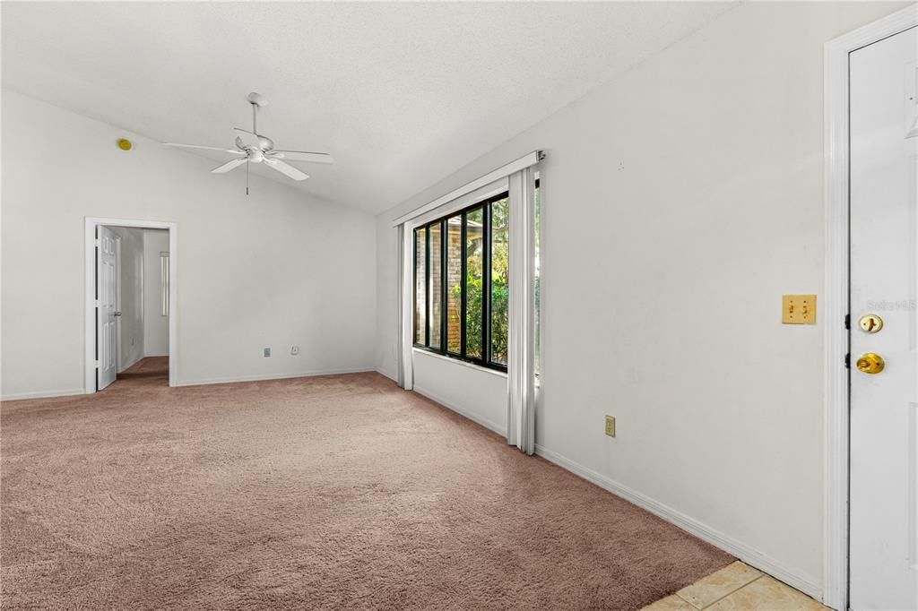 For Sale: $395,000 (4 beds, 2 baths, 1816 Square Feet)