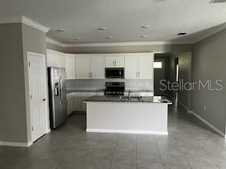For Rent: $1,800 (3 beds, 2 baths, 1538 Square Feet)