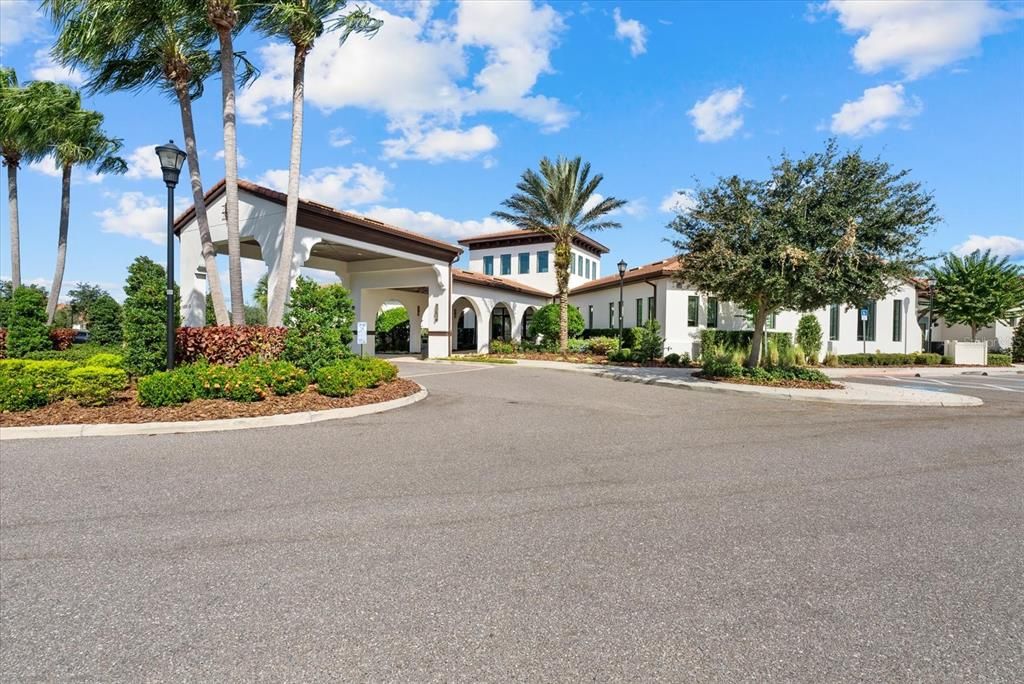 En Venta: $415,000 (3 camas, 2 baños, 2128 Pies cuadrados)