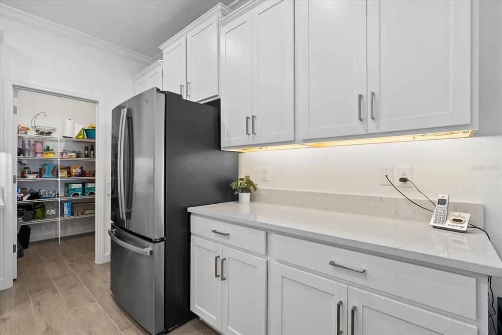 En Venta: $415,000 (3 camas, 2 baños, 2128 Pies cuadrados)